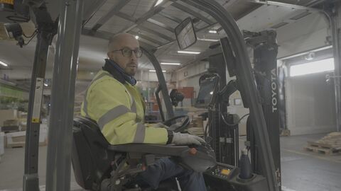 Vignette du programme télé Inside Ikea : dans les coulisses du géant suédois