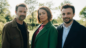 Vignette du programme télé Mademoiselle Holmes (Le dernier problème) S1 (6/6)