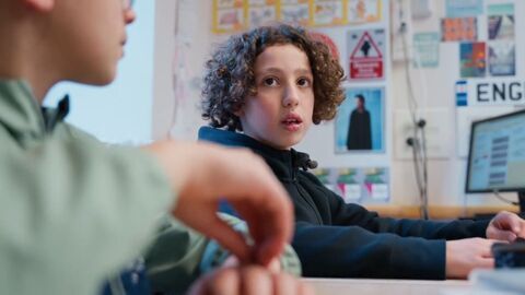 Vignette du programme télé La cour des grands
