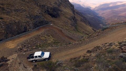 Vignette du programme télé Les routes de l'impossible