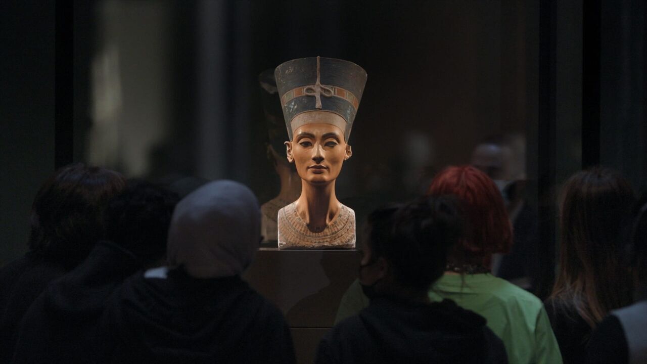 Vignette du programme télé Néfertiti : Le buste de la discorde