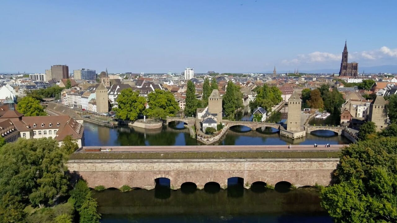 Vignette du programme télé Les 100 lieux qu'il faut voir