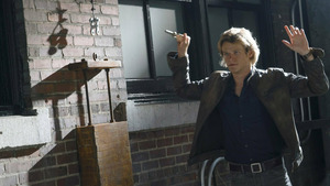 Vignette du programme télé MacGyver *2016 (Renaissance) S1 (1/21)