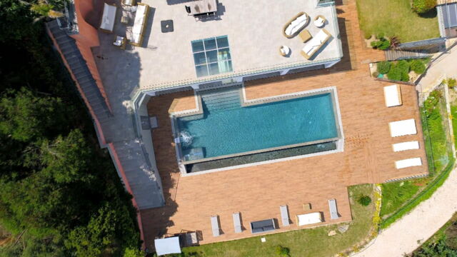 Vignette du programme télé Travaux XXL : piscines et lagons