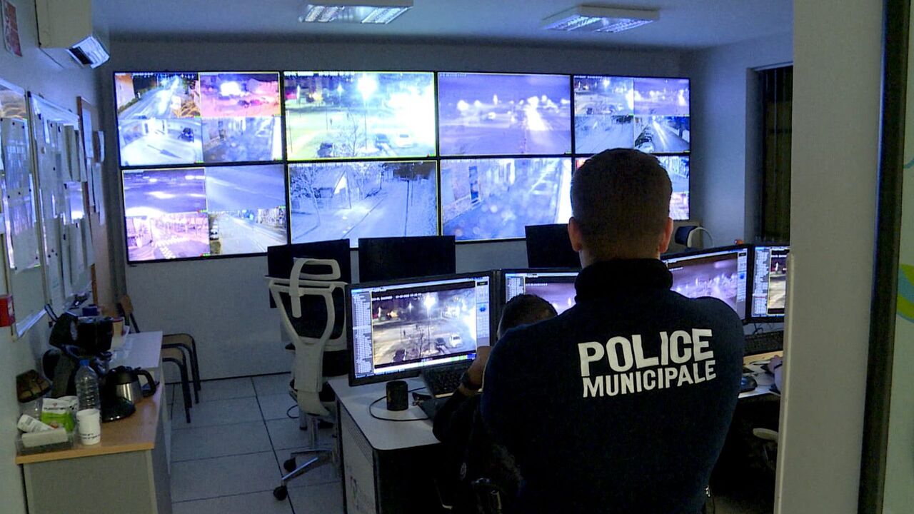 Vignette du programme télé 100 jours avec la police des Ardennes