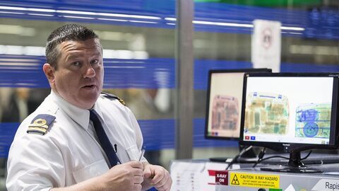 Vignette du programme télé Douanes sous haute surveillance