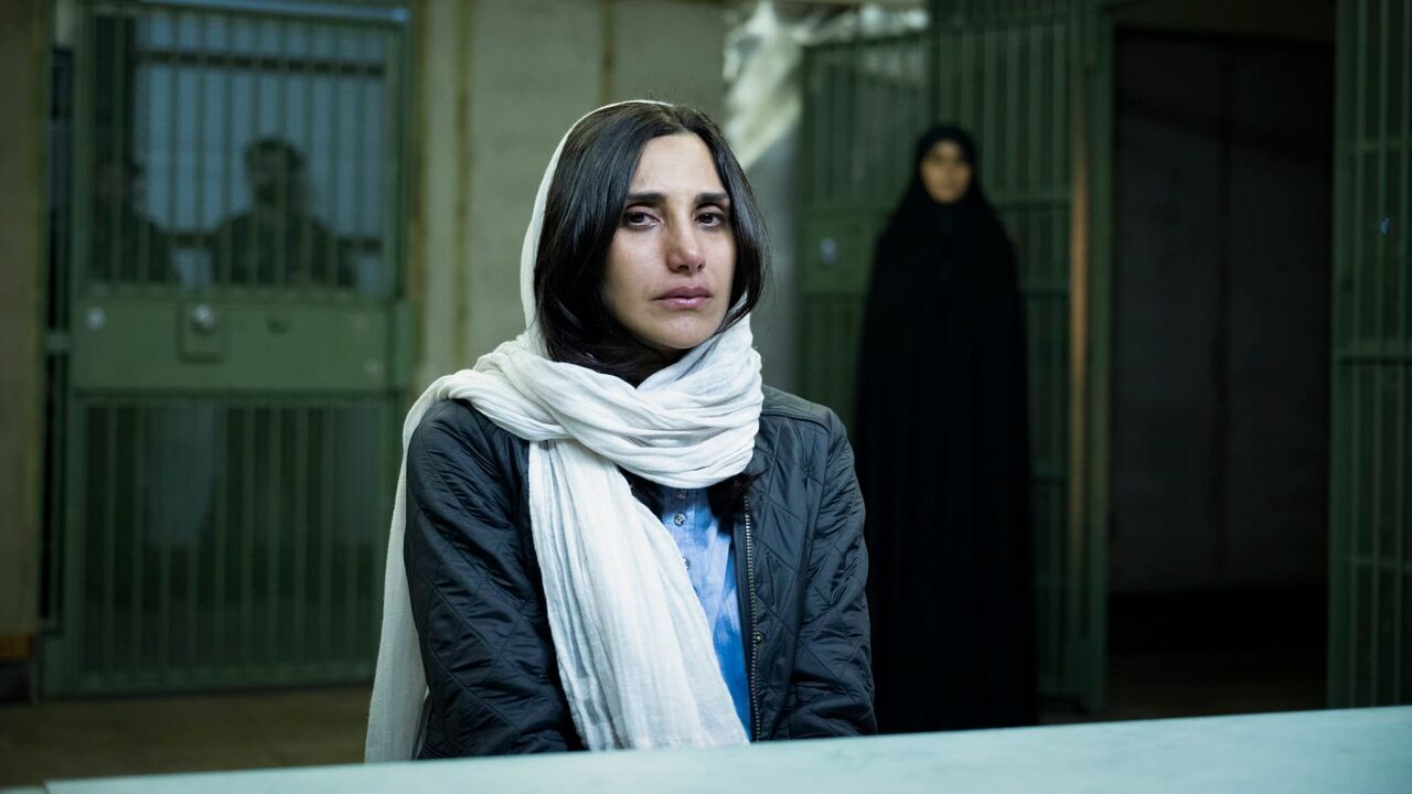 Vignette du programme télé Prisonnière 951
