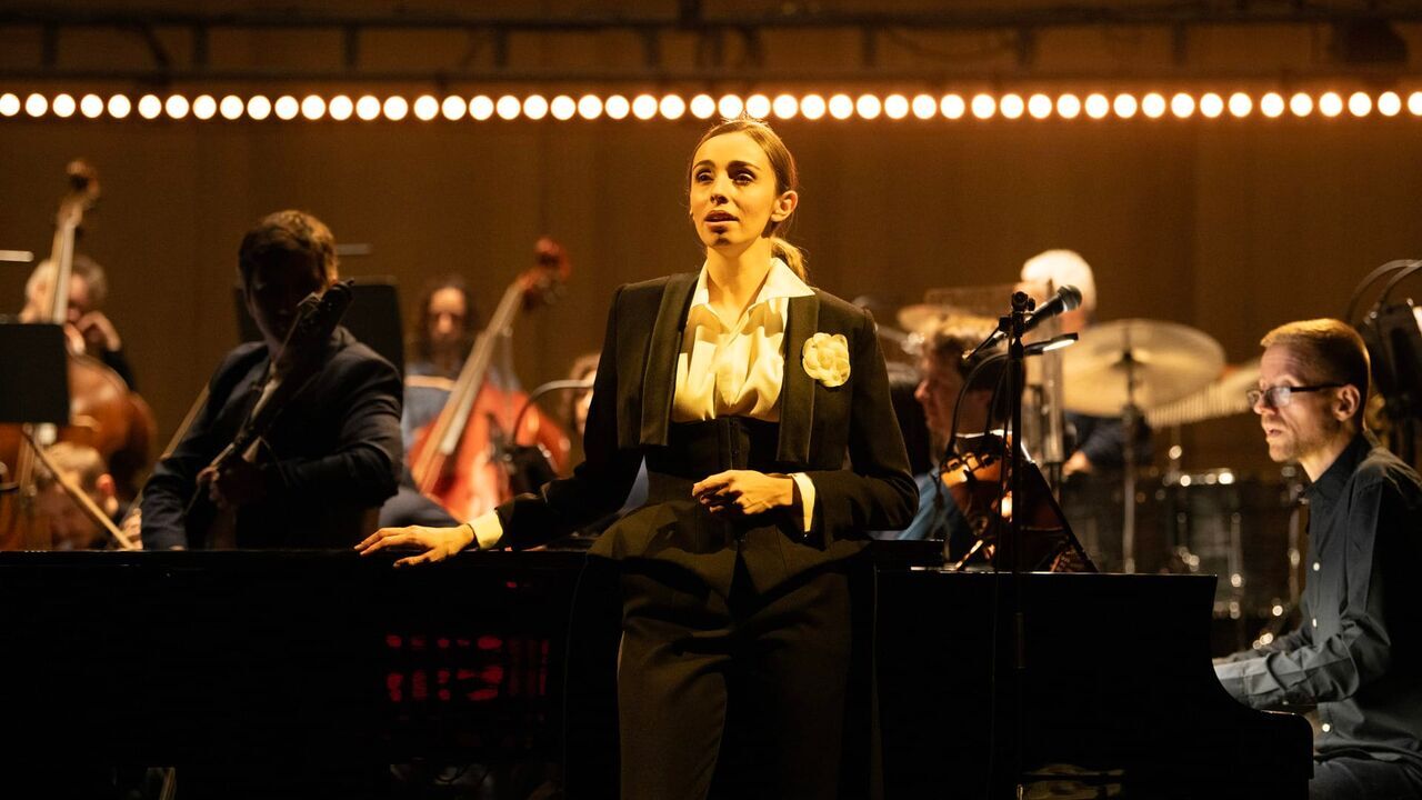 Vignette du programme télé Chasing Rainbows : hommage à l'âge d'or de la comédie musicale