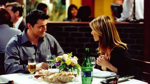 Vignette du programme télé Friends (Celui qui passait une soirée avec Rachel) S8 (12/24)