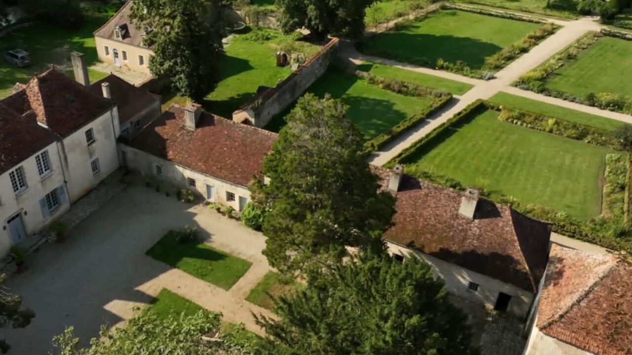 Vignette du programme télé Les 100 lieux qu'il faut voir