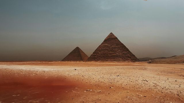 Vignette du programme télé Saqqarah, les mystérieux textes des pyramides