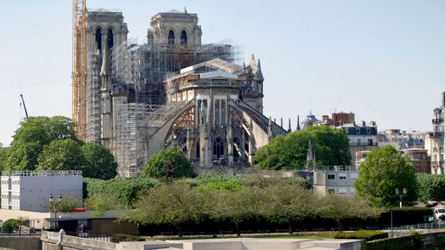 Vignette du programme télé Notre-Dame de Paris, le chantier du siècle - Saison 1