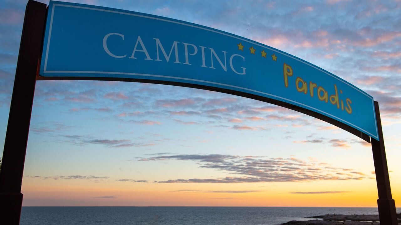 Vignette du programme télé Camping Paradis