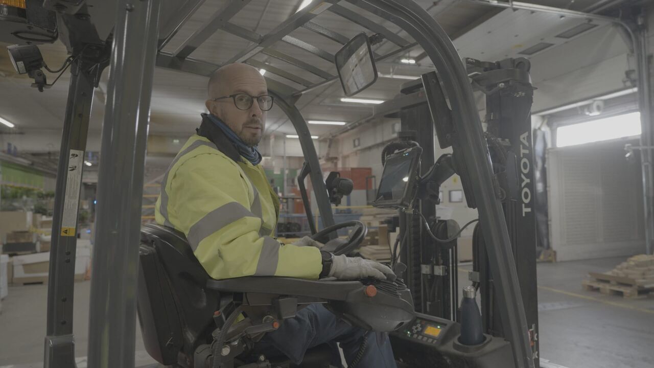 Vignette du programme télé Inside Ikea : dans les coulisses du géant suédois