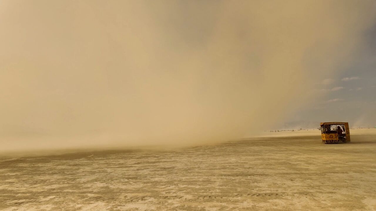 Vignette du programme télé Burning Man, le désert de tous les possibles