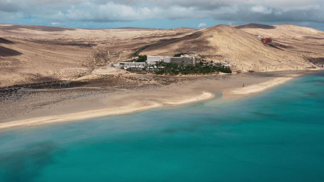 Vignette du programme télé Les Canaries : Des îles sous perfusion