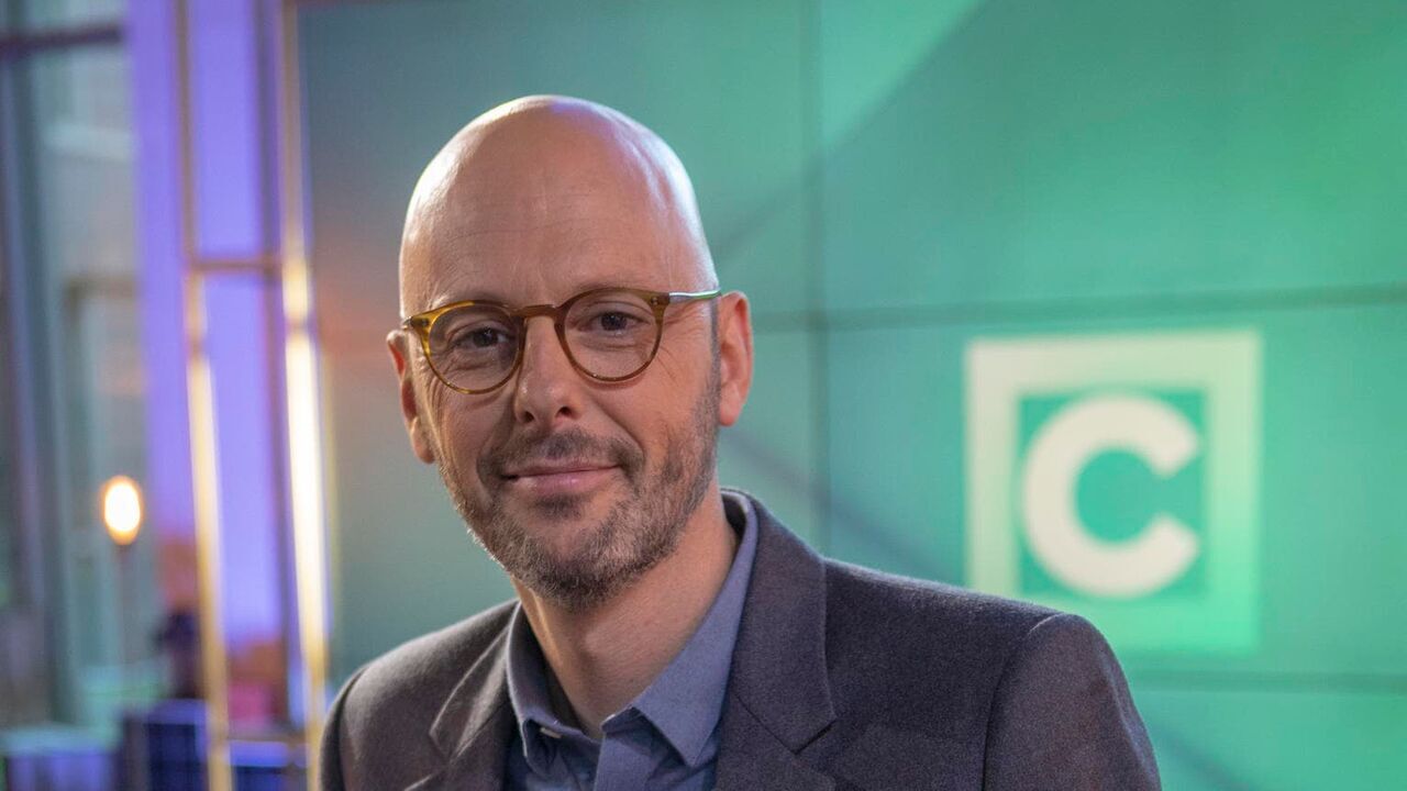 Vignette du programme télé C politique, la suite
