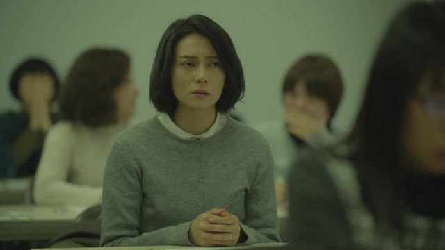 Vignette du programme télé Behind The Door - La maison de la rue en pente - Saison 1