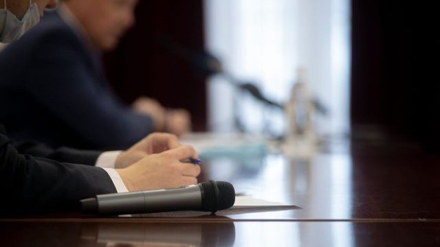 Vignette du programme télé L'heure de vérité, le debrief