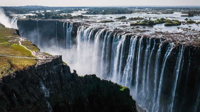Vignette du programme télé Les chutes d'eau : puissance et rugissements