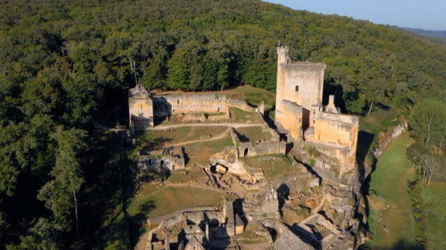 Vignette du programme télé Les 10 châteaux forts les plus imprenables
