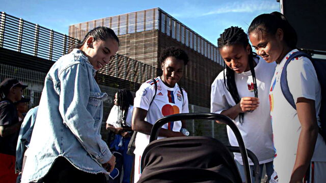 Vignette du programme télé Baby foot, neuf mois dans la vie d'Amel Majri