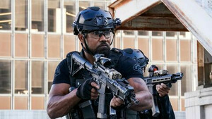 Vignette du programme télé S.W.A.T. *2017 (Menace sur la ville) S8 (8/22)