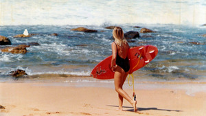 Vignette du programme télé Girls Can't Surf : une révolution sur les vagues