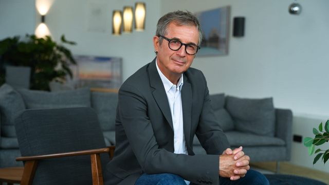 Vignette du programme télé Politique à table !