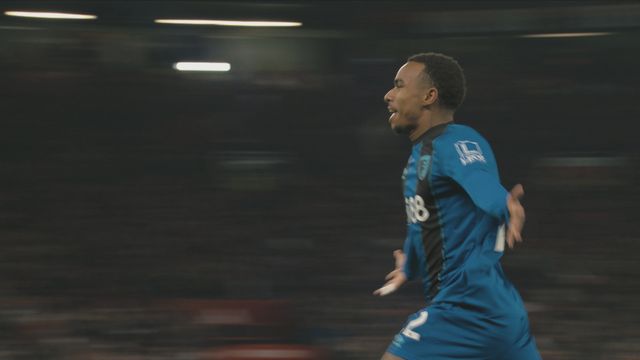 Vignette du programme télé Strikers - Saison 1