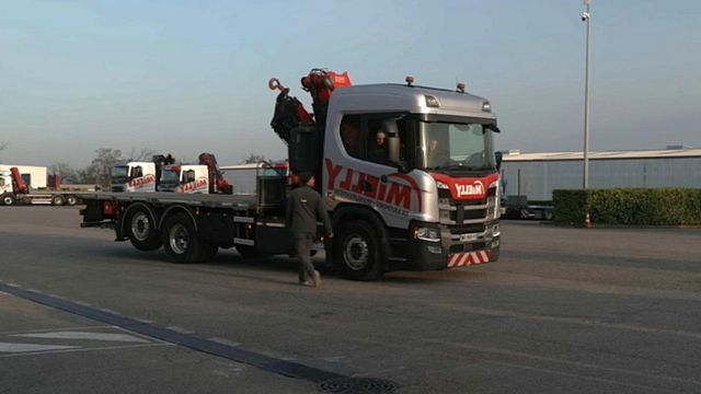 Vignette du programme télé Les routiers : profession chauffeur poids lourd - Saison 3