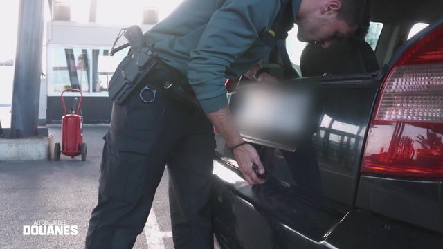 Vignette du programme télé Au coeur des douanes : Espagne - Saison 6